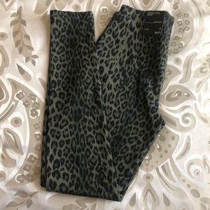NWT INC Leggings